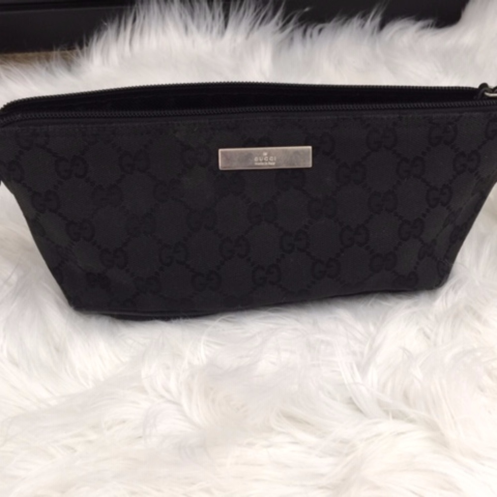 Authentic Gucci Signature Logo bag
